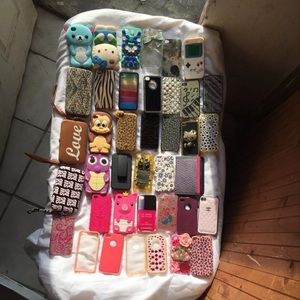 LOTS............ iPhone 4/4s Accessories